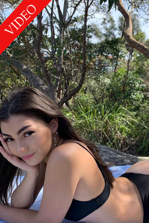 Ibiza tops - Escorts - MIA